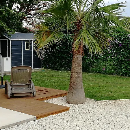 Petite Maison Refaite A Neuf Proche Plage Meze Exterior photo